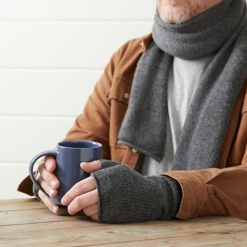 SAGLO Unisex Merino Wristwarmer Fingerless Gloves / Dark Grey