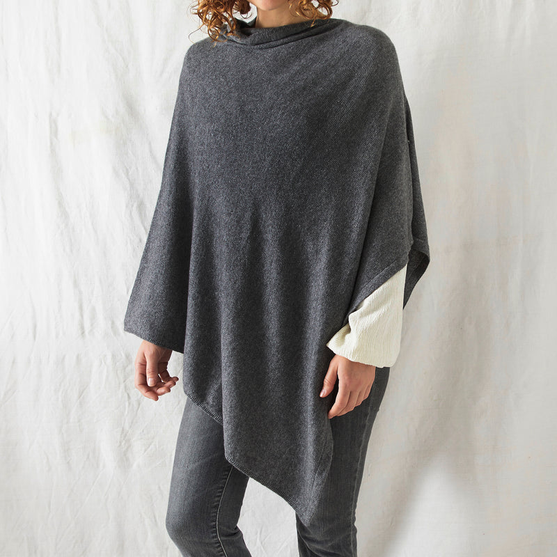 RISI Luxury Merino Cowl Poncho / Dark Grey